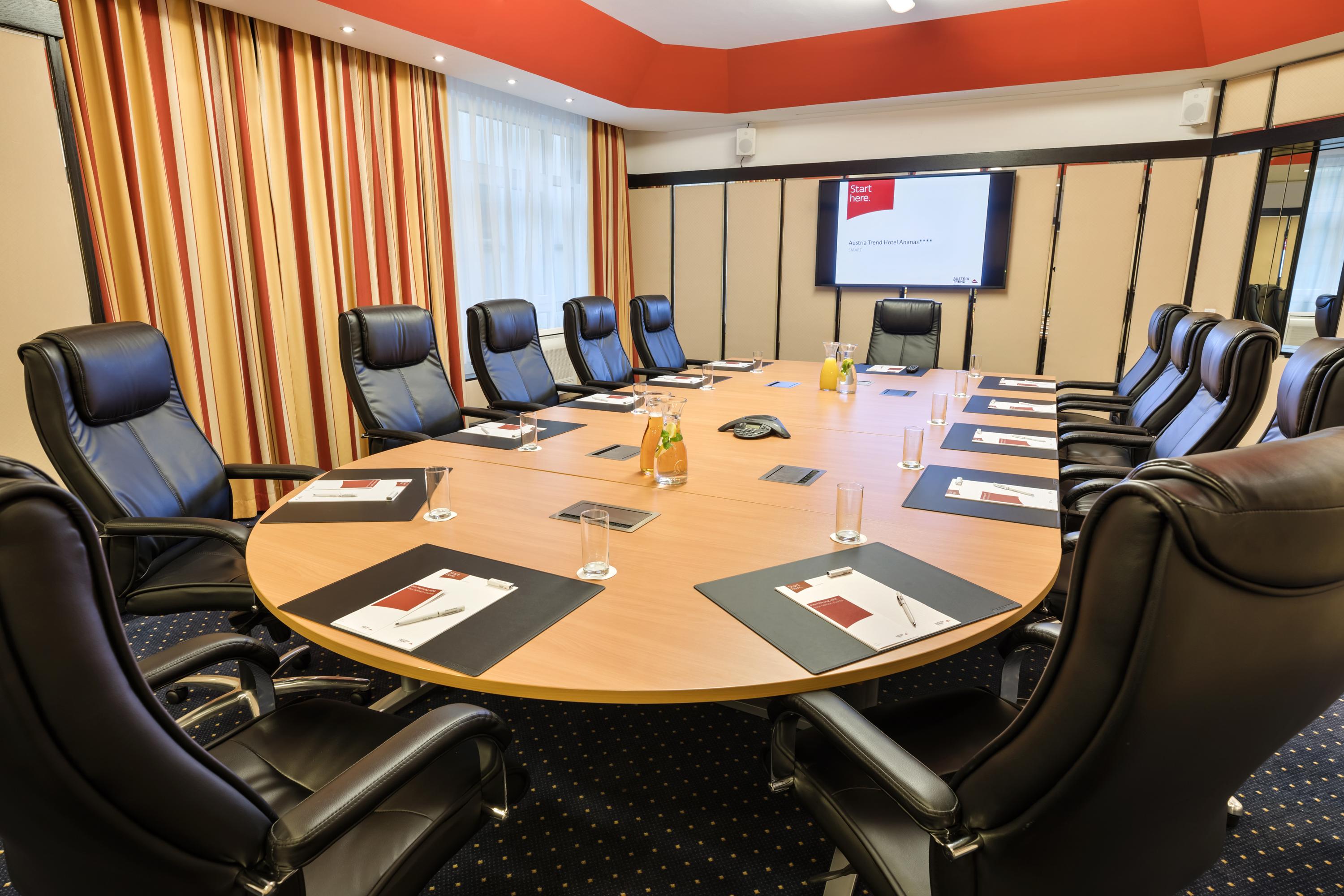 Austria Trend Ananas 4* Wien